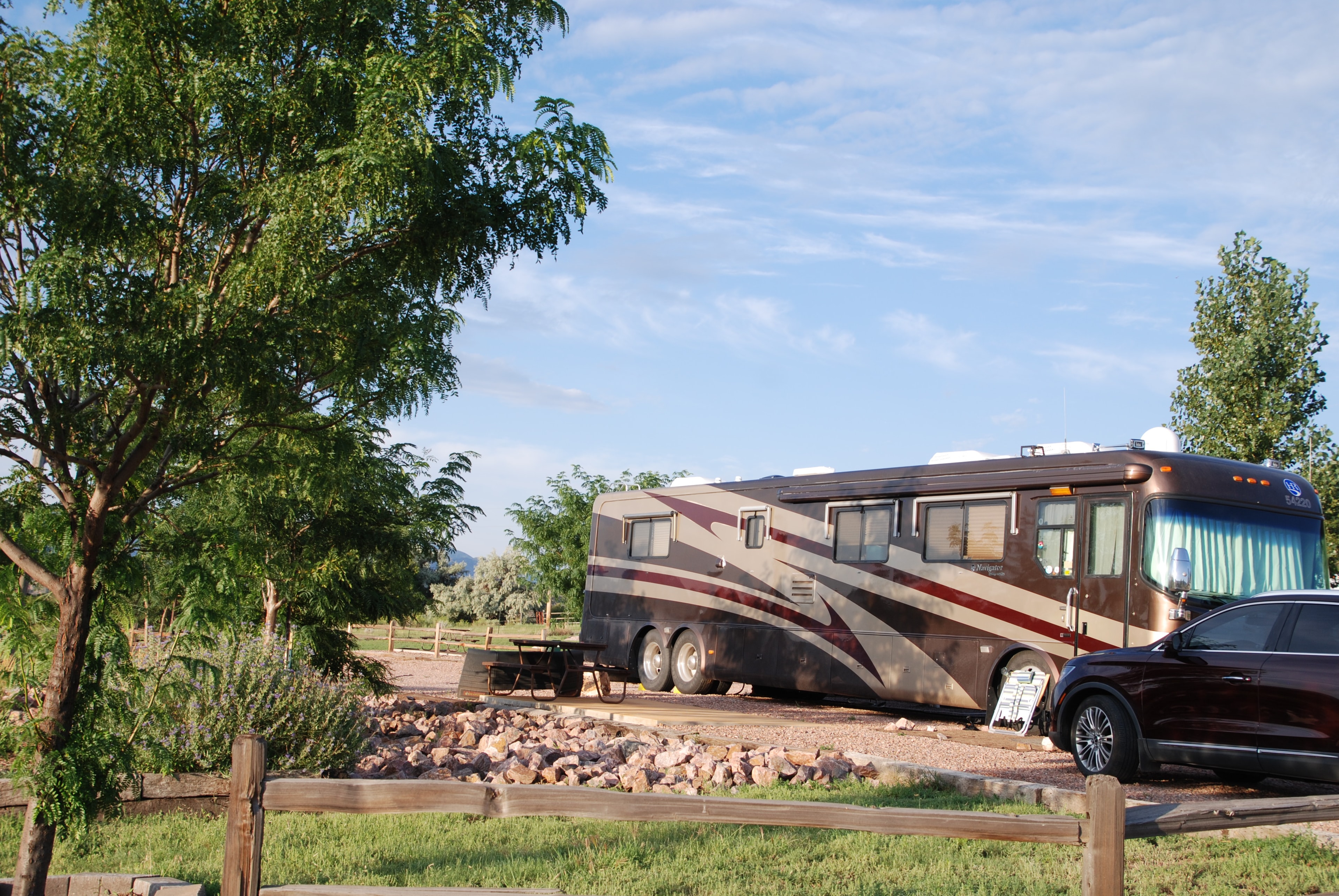 28 feet and over 28' & Over Executive Sites at Royal View RV Park